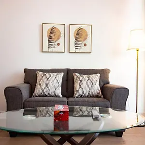 Location & Modern Apartment