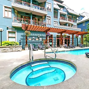Alpenglow Bear Wonder One Bedroom By Mva Holiday home Whistler