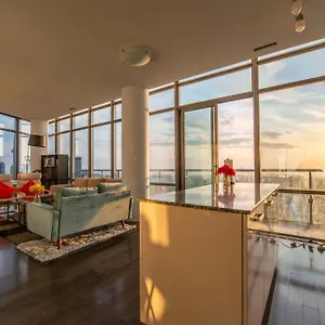 Great View High Rise In Homestay Toronto